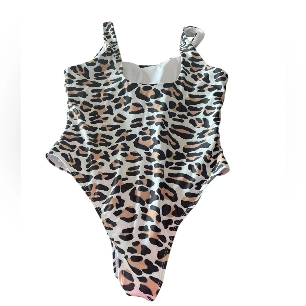 NWT Pretty Garden Women’s Square Neck Leopard One Piece Swimsuit in size XL